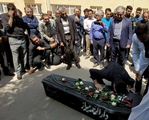 مراسم وداع همکاران با پیکر زنده یاد حامد منفرد پرستار بیمارستان زرقان