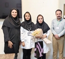 تقدیر از پرستار فداکار بیمارستان زرقان به پاس نجات جان مادر و نوزاد در قطار