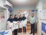 گرامیداشت روز ماما در بیمارستان زرقان با اهدای شاخه گل به کارکنان بخش زایشگاه
